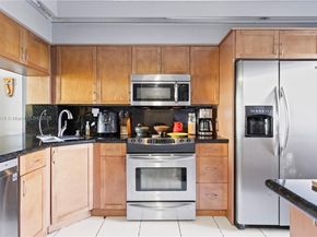2300 NE 33rd Ave 401, Fort Lauderdale FL 33305