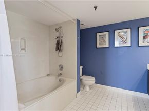 2300 NE 33rd Ave 401, Fort Lauderdale FL 33305