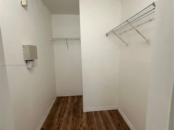 3398 NE 9th Dr 202, Homestead FL 33033