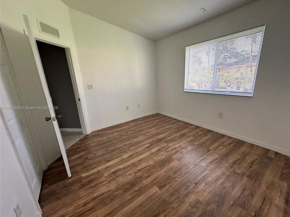 3398 NE 9th Dr 202, Homestead FL 33033