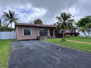 15303 SW 102nd Pl, Miami FL 33157