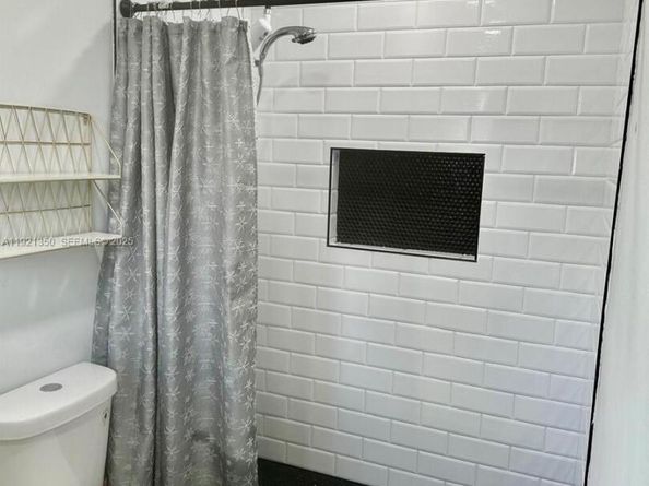 816 NW 8th St, Florida City FL 33034