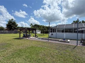 1501 NW 20th St, Homestead FL 33030