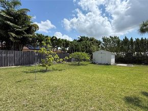 1501 NW 20th St, Homestead FL 33030