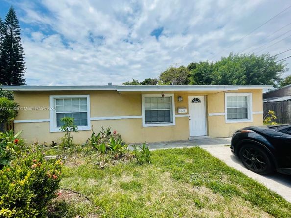 1624 S 23rd Ave, Hollywood FL 33020