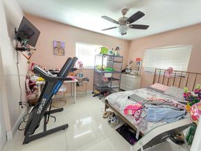 19631 NW 45th Ave, Miami Gardens FL 33055