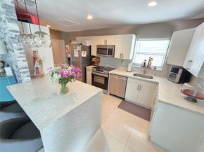 19631 NW 45th Ave, Miami Gardens FL 33055