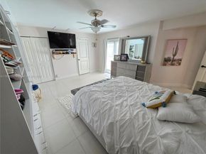 19631 NW 45th Ave, Miami Gardens FL 33055