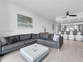 185 SW 7th St 1901, Miami FL 33130