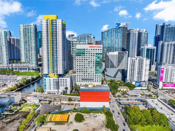 185 SW 7th St 1901, Miami FL 33130