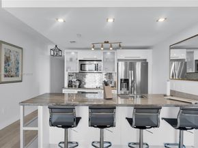 185 SW 7th St 1901, Miami FL 33130