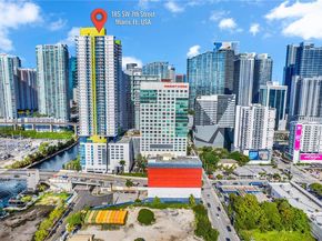 185 SW 7th St 1901, Miami FL 33130