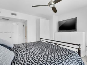 185 SW 7th St 1901, Miami FL 33130
