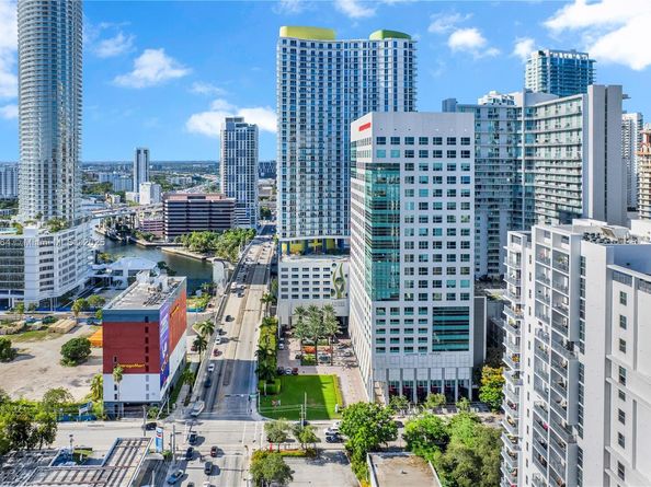 185 SW 7th St 1901, Miami FL 33130