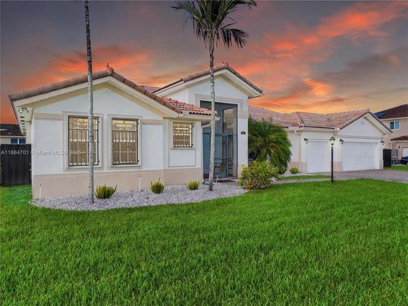 12922 SW 221st St, Miami FL 33170