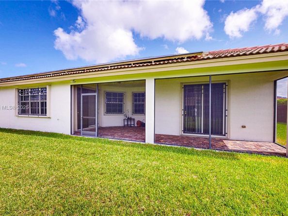 12922 SW 221st St, Miami FL 33170