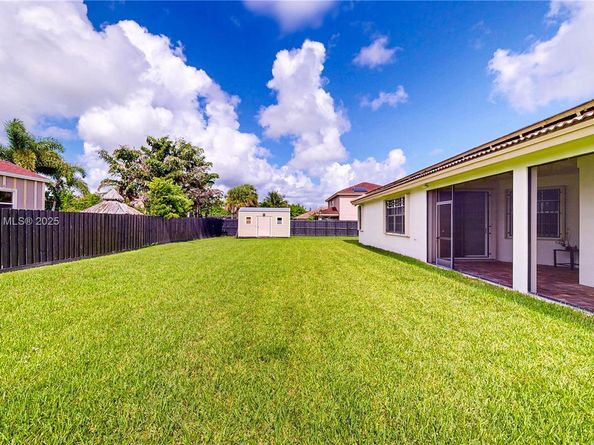 12922 SW 221st St, Miami FL 33170
