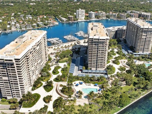 Undisclosed Address #A11874401, Miami FL 33133
