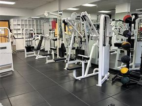 Undisclosed Address #A11874401, Miami FL 33133