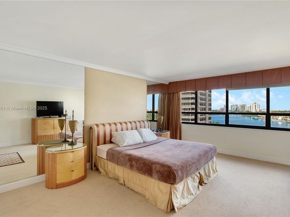 Undisclosed Address #A11874401, Miami FL 33133