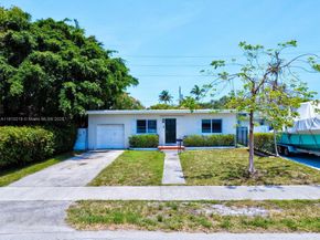 2609 Arthur St, Hollywood FL 33020
