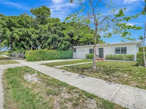 2609 Arthur St, Hollywood FL 33020