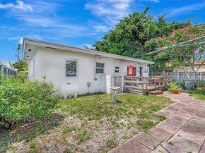 2609 Arthur St, Hollywood FL 33020