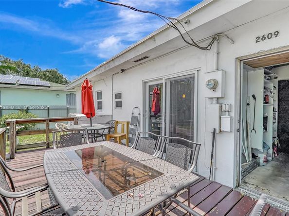 2609 Arthur St, Hollywood FL 33020