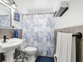 2609 Arthur St, Hollywood FL 33020