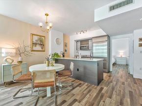 500 Brickell Ave 1810, Miami FL 33131