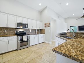 3563 W Tree Tops Ct, Davie FL 33328