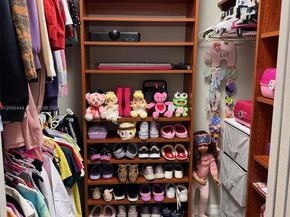 3563 W Tree Tops Ct, Davie FL 33328