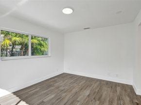 8109 NW 71st Ave, Tamarac FL 33321