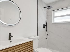 8109 NW 71st Ave, Tamarac FL 33321