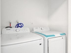 8109 NW 71st Ave, Tamarac FL 33321