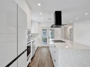 8109 NW 71st Ave, Tamarac FL 33321