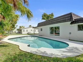 8109 NW 71st Ave, Tamarac FL 33321