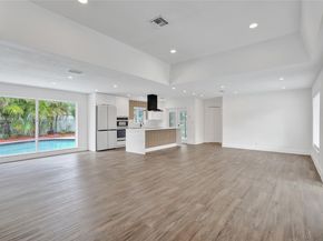 8109 NW 71st Ave, Tamarac FL 33321