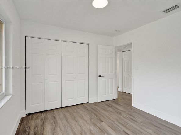 8109 NW 71st Ave, Tamarac FL 33321