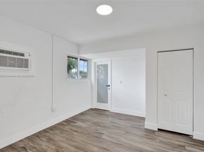 8109 NW 71st Ave, Tamarac FL 33321