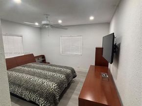 12888 SW 17th st, Miami FL 33175