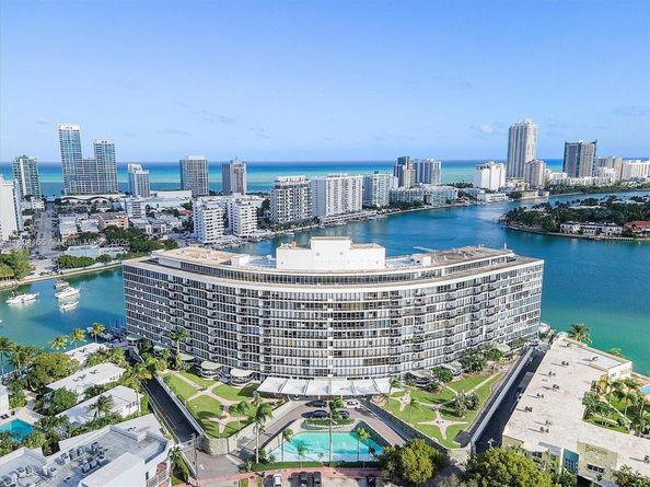 900 Bay Dr 906, Miami Beach FL 33141