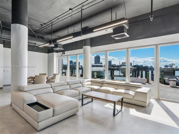 900 Bay Dr 906, Miami Beach FL 33141