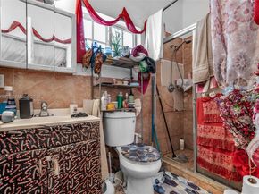 1320 NE 135th St, North Miami FL 33161