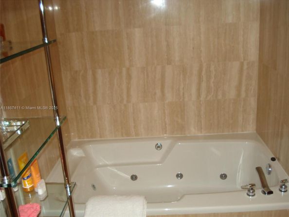 3600 Yacht Club Dr 1503, Aventura FL 33180