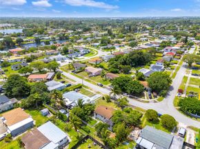 8935 NW 10th Ave, Miami FL 33150