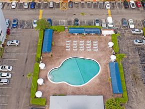 330 SE 2nd St 303F, Hallandale Beach FL 33009