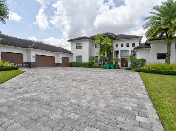 11901 NW 12th St, Plantation FL 33323