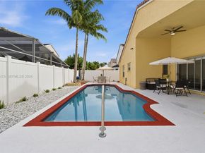 18427 NW 9th Ct, Pembroke Pines FL 33029