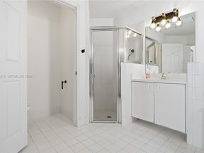 18427 NW 9th Ct, Pembroke Pines FL 33029
